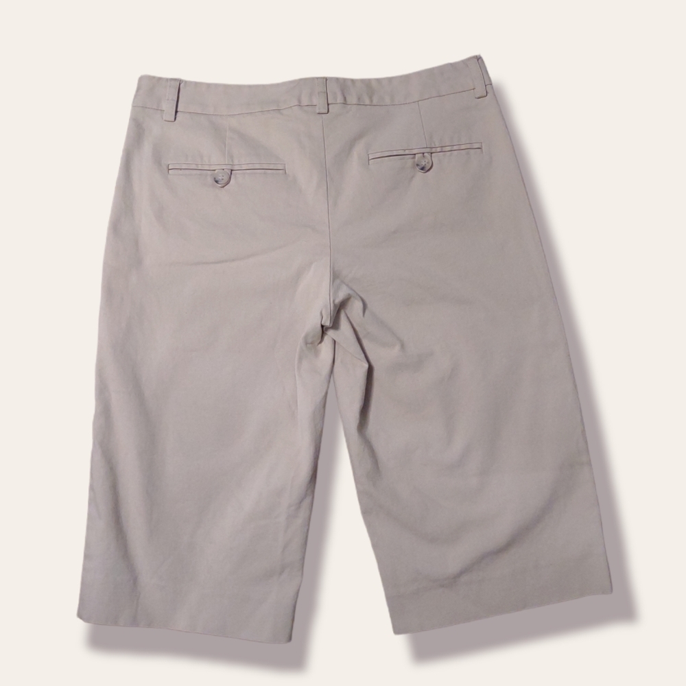 Theory Palmer Khaki Bermuda Shorts - Picture 3 of 7